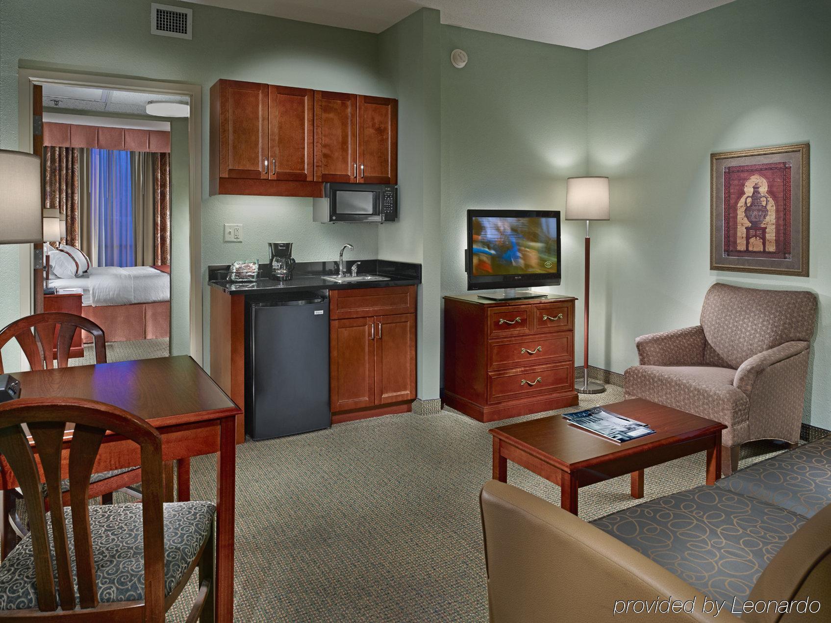 Memphis-university Of By Ihg 3*